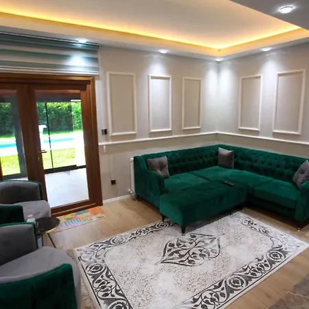 Amazing Villa With Pool Surrounded By Nature In Sapanca 빌라 사카리아
